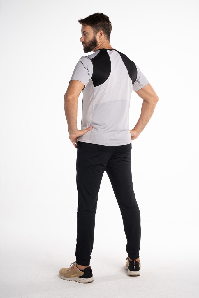 Remera Millas Negro