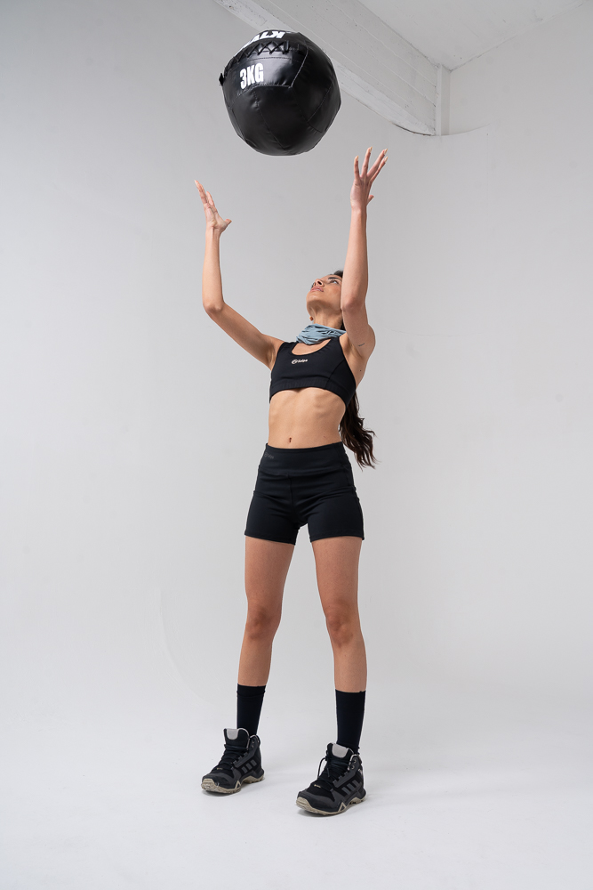 Calza Corta Jump Elemental Negro