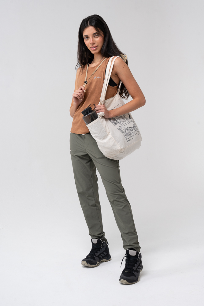 Musculosa Adho Marron