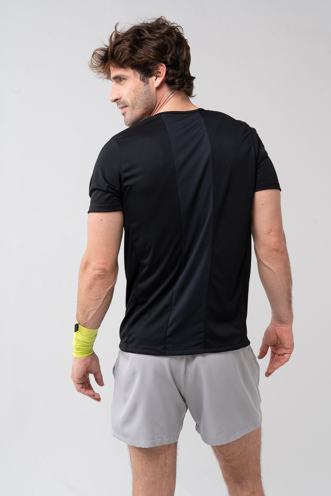 Remera Alpina Negro