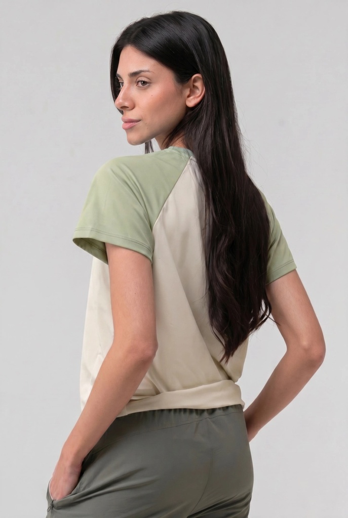 Remera Quina UPF